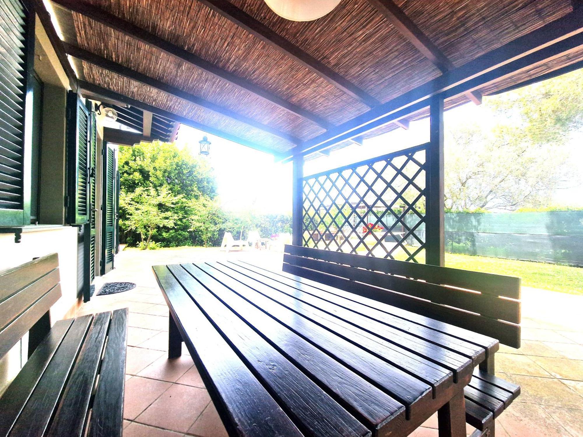Campo Al Lupo Apartment Livorno Bagian luar foto